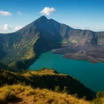 Pesona Gunung Rinjani : Keindahan, Sejarah, dan Misteri Sang Mahkota Lombok