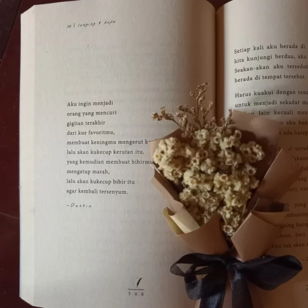 Buku TENTANG, UNTUK, KARENA - Gambar 4